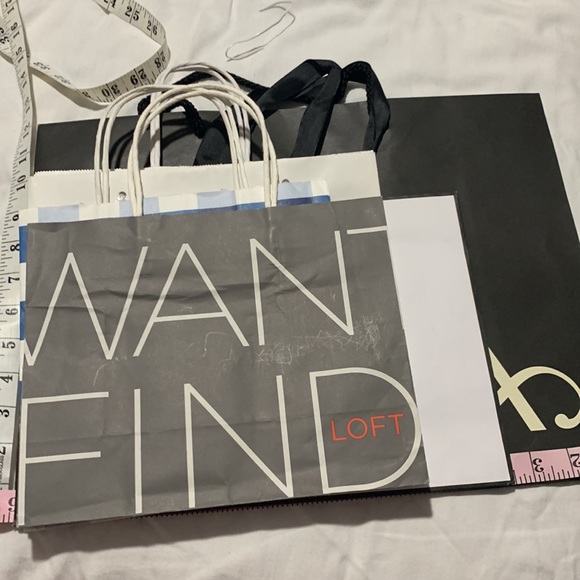 Gift Bags & Box - Picture 2 of 14